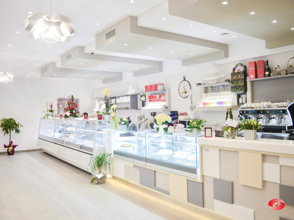 Pasticceria Doranna – Margherita di Savoia: arredamento realizzato da Zingrillo.com, foto 4 di 5