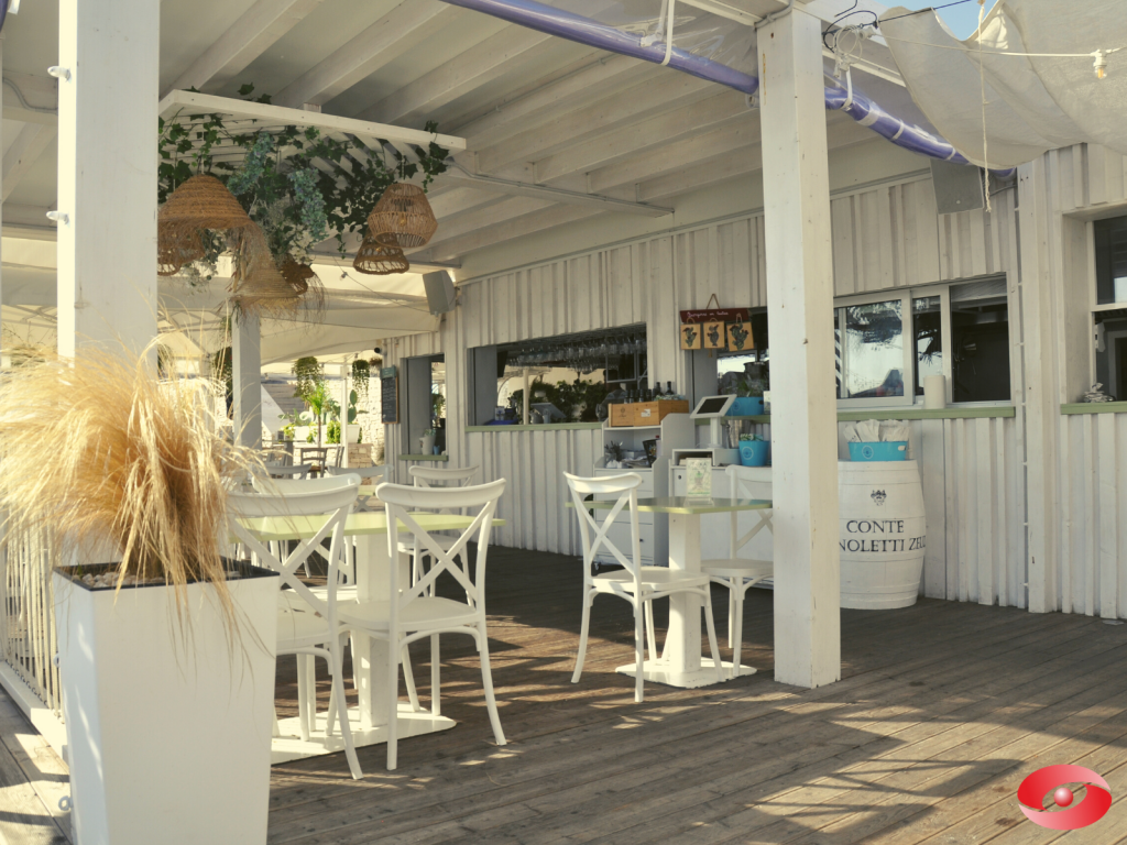 Lido Tuka – Bisceglie: arredamento realizzato da Zingrillo.com, foto 1 di 4