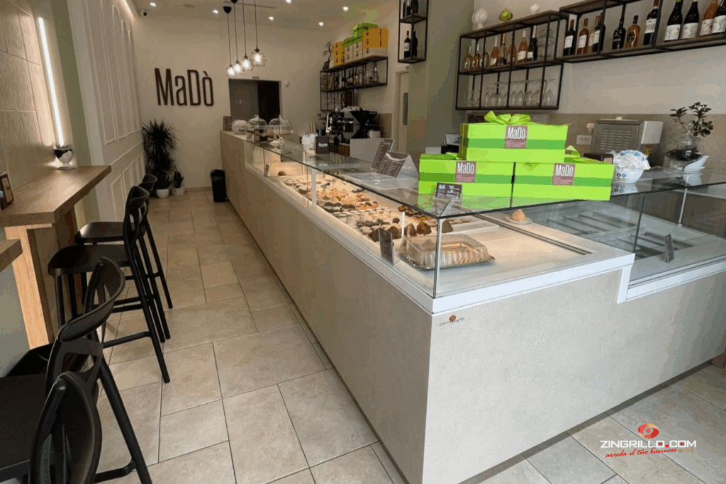 Mado – Canosa di Puglia: arredamento realizzato da Zingrillo.com, foto 1 di 2